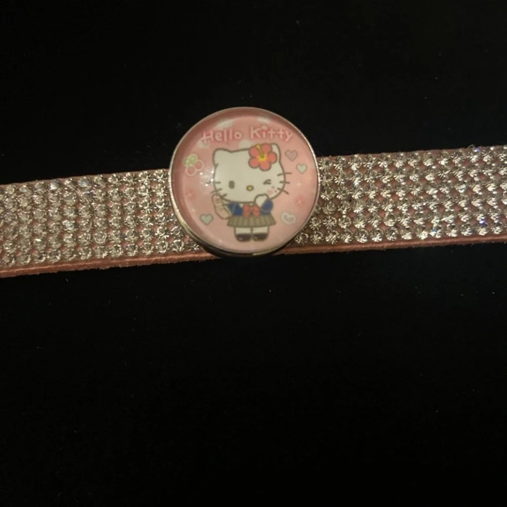 Hello Kitty Bling Snap Button Bracelet - Picture 4 of 8